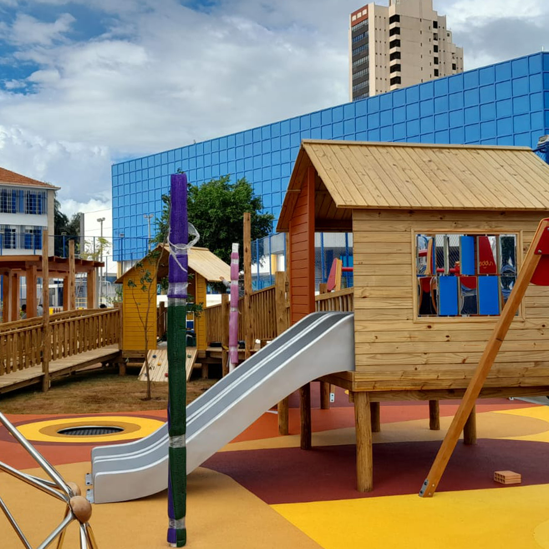 playground condominio familias lazer
